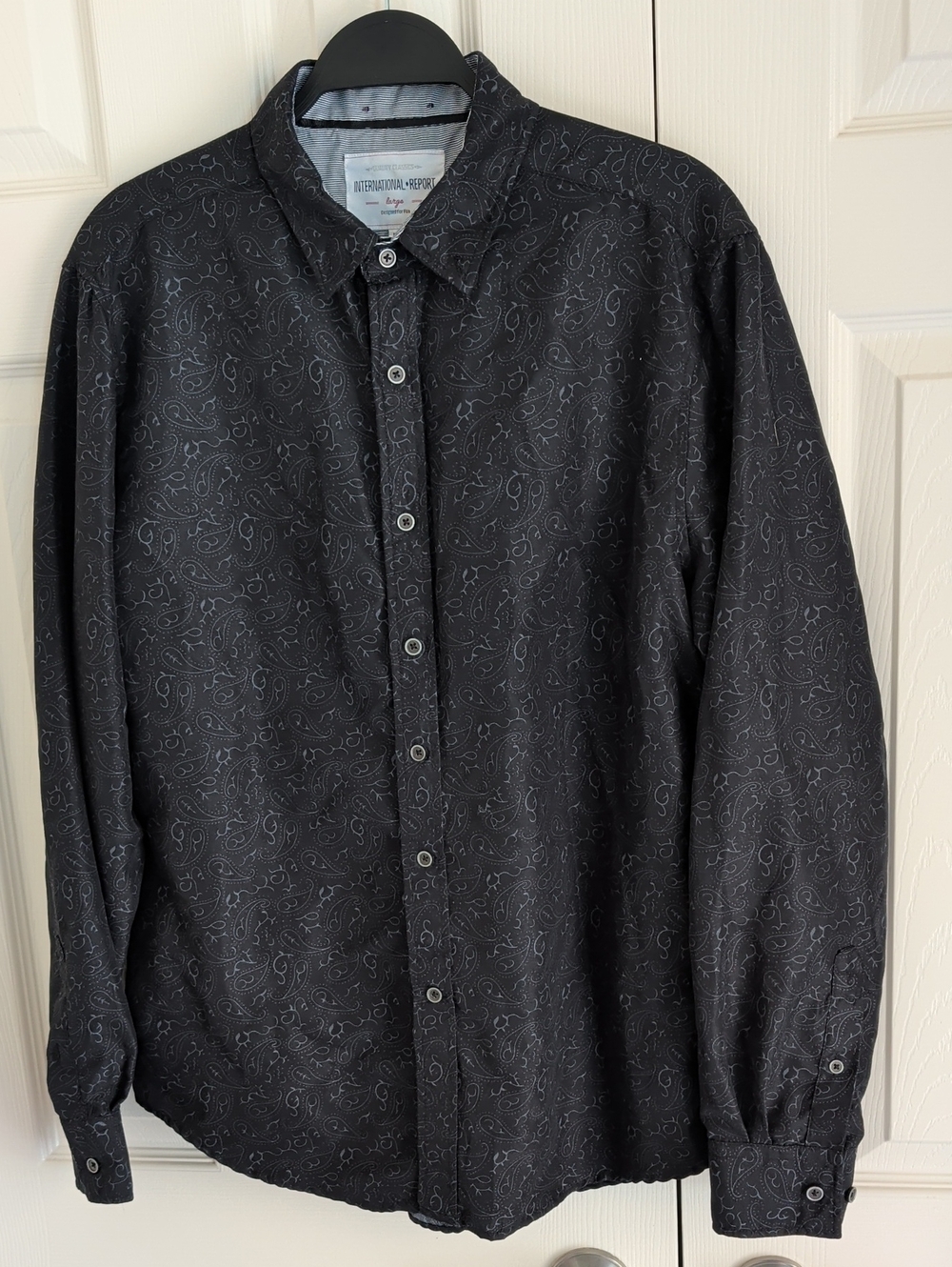 International Report Men's Black Paisley-Print Button Down Shirt